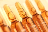 Ampullen mit Vitaminlösungen